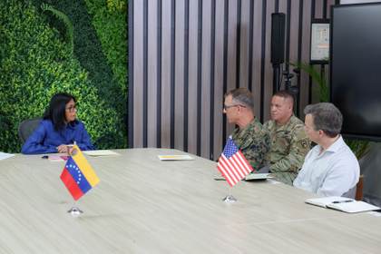 El jefe del Comando Sur de EEUU visita Venezuela para coordinar la reconstrucción
