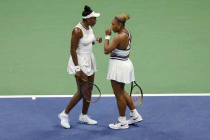 Venus y Serena Williams no pasan de la primera ronda en su regreso a Nueva York