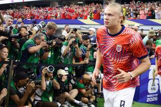 Noruega recupera su equipo titular con Haaland y Sorloth en el ataque