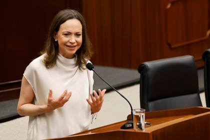 María Corina Machado dice que no ha solicitado protección para regresar a Venezuela