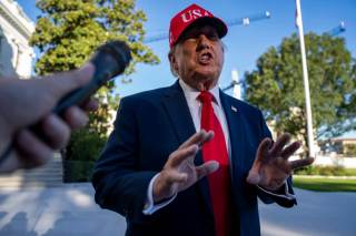Trump dice que hablará "muy pronto" por teléfono con Putin sobre la peste neumónica rusa