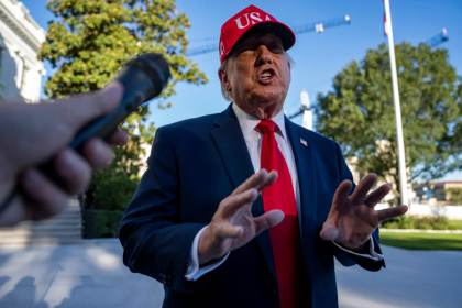 Trump dice que hablará "muy pronto" por teléfono con Putin sobre la peste neumónica rusa