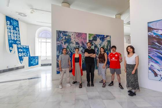 Artistas ecuatorianos en España hacen dialogar al arte contemporáneo y las migraciones