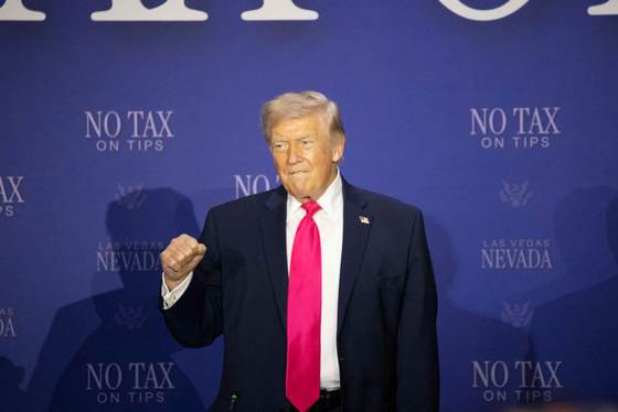 Trump anuncia que mantiene el bloqueo naval a Irán pese a la reapertura de Ormuz