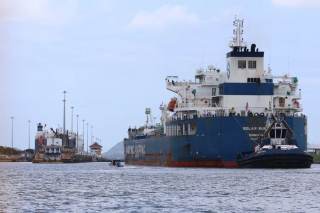El Canal de Panamá reduce el tránsito diario de buques de 36 a 32 para enfrentar a El Niño
