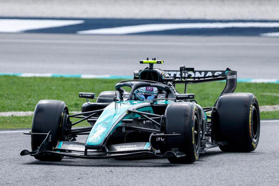 Antonelli lidera por delante de Verstappen el tercer libre de Sepang