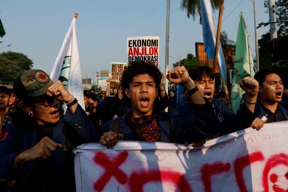 Convocan protestas en Yakarta al cumplirse una semana de manifestaciones anti Prabowo