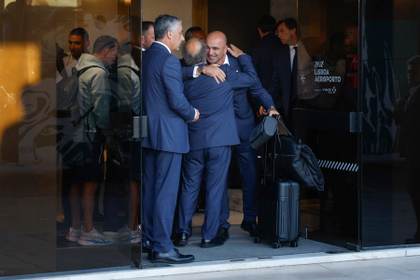 "Gracias, Roberto Martínez": la Federación portuguesa despide oficialmente al técnico