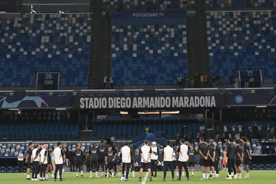 Duelo de pizarras entre dudas y certezas en el Diego Armando Maradona
