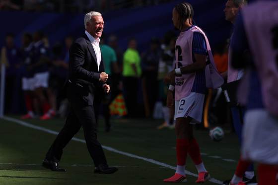 Deschamps felicita a Mbappé, "siempre decisivo en los campeonatos", tras su récord