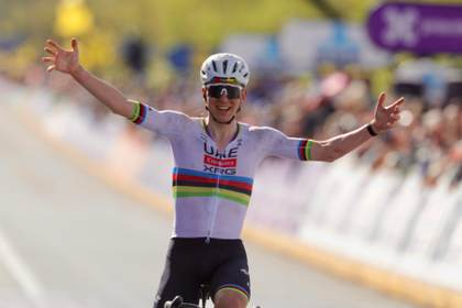 Pogacar, un auténtico titán, gana su tercer Tour de Flandes