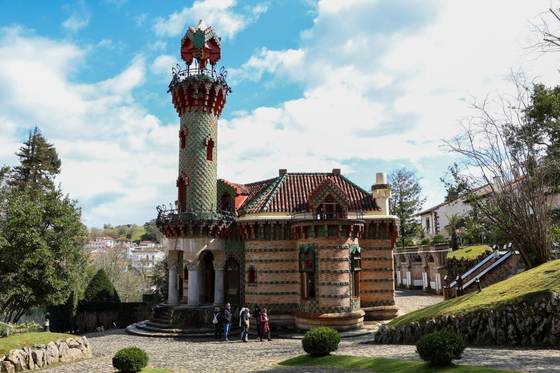 La semilla del mundo Gaudí: antes de la Sagrada Familia fue el Capricho, casa modernista
