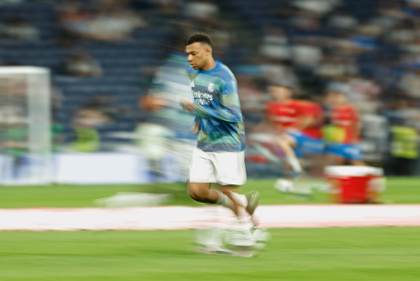 Mbappé se recupera en solitario a cuatro días del clásico