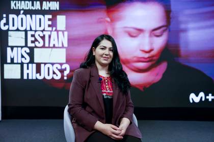 "El burka es una cárcel de tela", dice Khadija Amin, refugiada y activista afgana