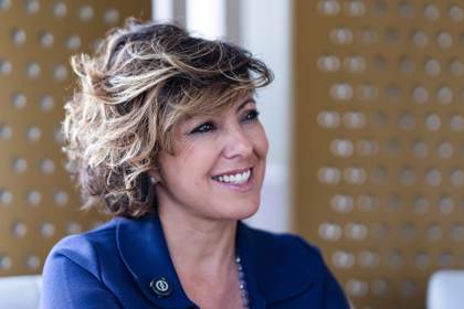 La escritora Sonsoles Ónega: "Las sociedades que leen plantan cara mejor al poder"