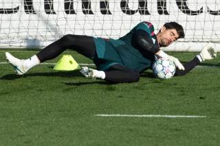Courtois, baja de última hora en el clásico por gripe