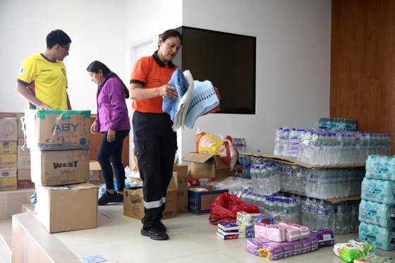 Ecuador espera enviar esta semana un avión a Venezuela con ayuda humanitaria cada día