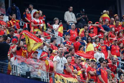 Los Ángeles arde con La Roja