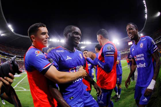 Cruz Azul y Guadalajara abren este miércoles las semifinales en México