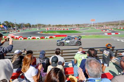 Takamoto Katsuta pone a prueba su estado de forma y su liderato en el Rally Islas Canarias