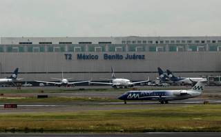 Aeropuerto de Ciudad de México amplia a 3.000 lugares de estacionamiento rumbo al Mundial