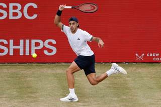 El argentino Cerúndolo se clasifica para la final de Queen's