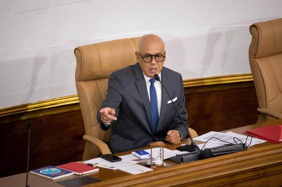 En el Parlamento venezolano avanza un proyecto para elevar el número de magistrados en el Supremo
