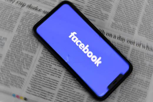 Malasia restringirá desde el lunes el acceso a las redes sociales a los menores de 16 años