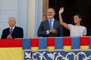 Felipe VI dice en Melilla que España está preparada para defender sus valores y libertades