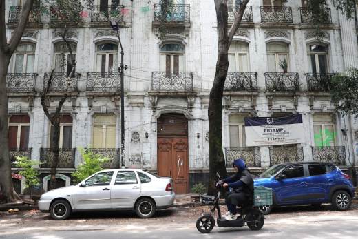 En México 80 % de las personas han reducido su gasto en alimentos para pagar su vivienda