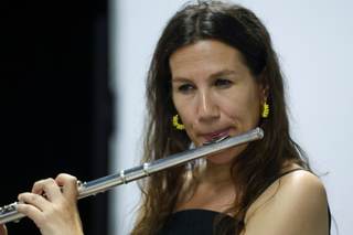 La flautista de jazz María Toro lleva su fusión de raíces gallegas y flamenco a Panamá