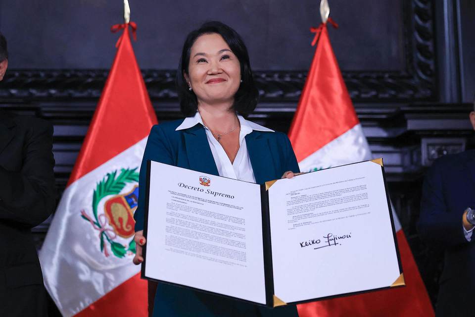 Keiko Fujimori sube en 29 dólares el salario mínimo mensual en Perú, hasta los 361 dólares