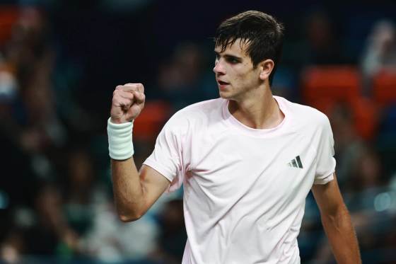 Jódar se queda con "haberlo dado todo en la pista" tras su derrota en la final de Shanghái