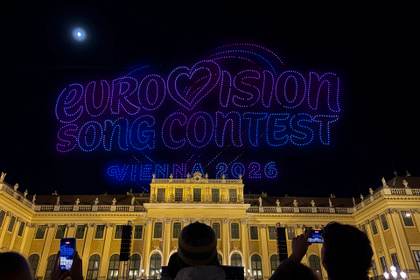 En un homenaje a los ganadores austríacos de Eurovisión 3.000 drones iluminan Viena