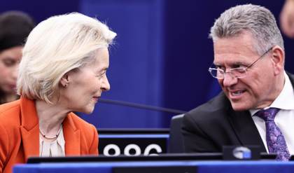 Bruselas pide a Washington que cumpla su pacto y aplique ya a la UE un arancel del 15 %