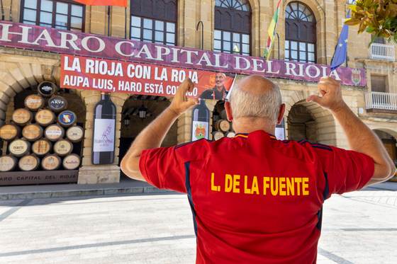 "¡Aúpa, Luis!", el grito unánime de empuje al seleccionador español desde su Haro natal