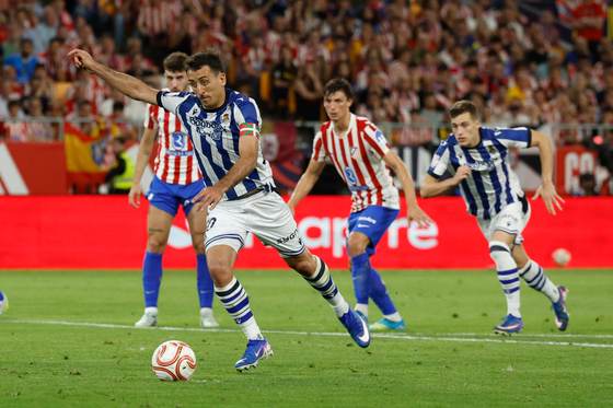 Oyarzábal, un histórico ya de la Real