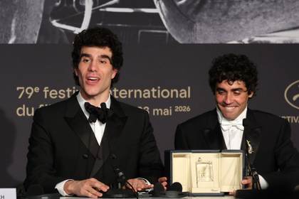 Los Javis se unen a Almodóvar o Buñuel con su Premio de Dirección en Cannes