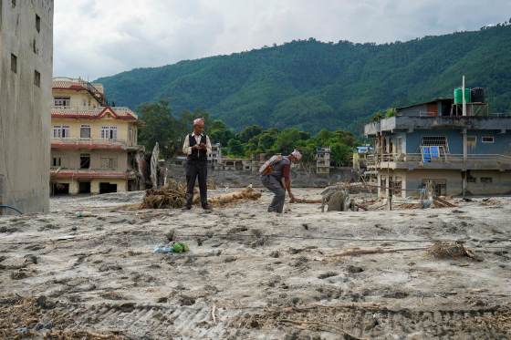 HRW denuncia restricciones informativas en China tras la riada que golpeó el Tíbet y Nepal