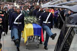 Amenazas a candidatos y aumento de violencia en las regiones marcan la campaña colombiana