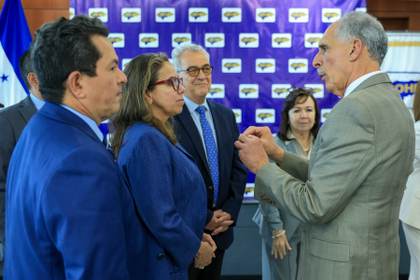 Gobierno de Honduras sin "cambio de rumbo" en los primeros 100 días de Asfura, alerta ONG