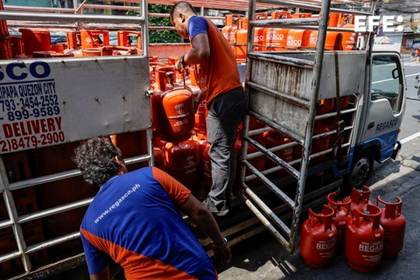 Filipinas anuncia reducción de impuestos a derivados del petróleo por la crisis energética