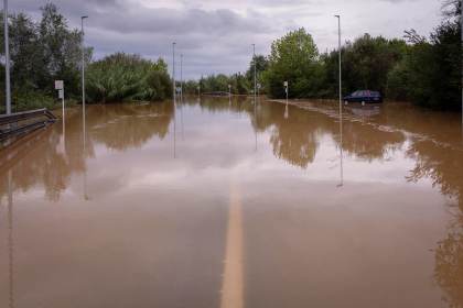 Un insólito temporal "tropical" en Cataluña causa dos muertos y deja récords de lluvia