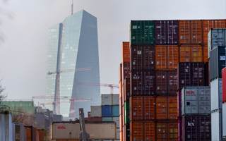 La inflación de la eurozona repuntó dos décimas en febrero, hasta el 1,9 %