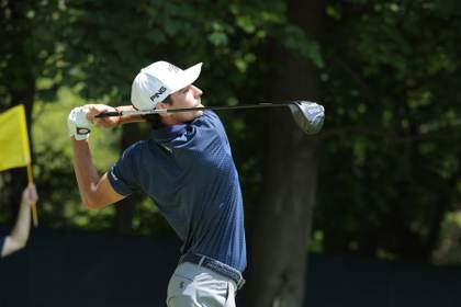 DeChambeau lidera el trío de cabeza en Corea, con el chileno Niemann a un golpe