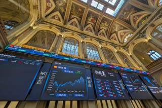 Las bolsas europeas adelantan signo mixto mientras el petróleo se mantiene al alza