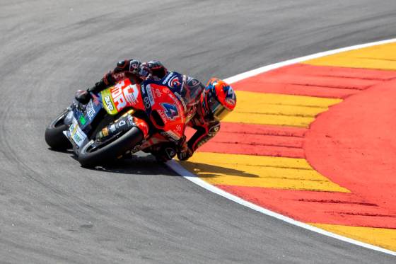 Nuevo récord para Iván Ortolá, el más rápido de la práctica oficial de Moto2