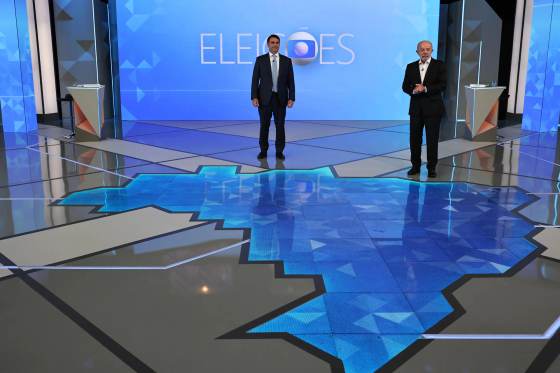 Lula acusa a Flávio Bolsonaro de "lamer las botas" de Trump en debate antes de elecciones