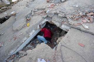 Los venezolanos despiertan sacudidos por un nuevo sismo a cinco días del doble terremoto