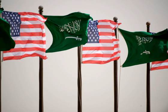 EE.UU. retira a personal diplomático no esencial de Arabia Saudí por escalada de ataques